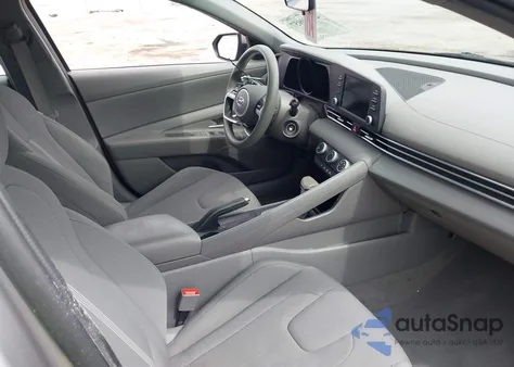 2021 Hyundai Elantra Se z USA, uszkodzony, nr VIN KMHLL4AG1MU103087